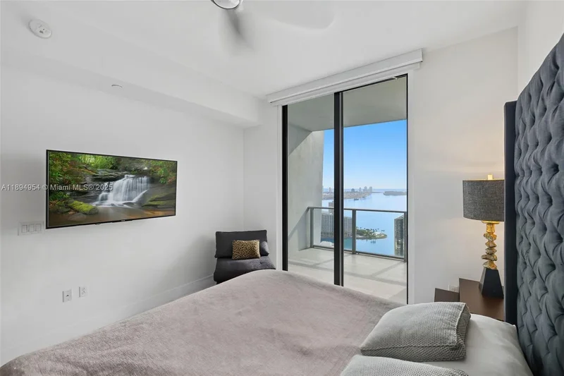 1010 Brickell Ave 4704, Miami, Florida, United States. - Photo 44