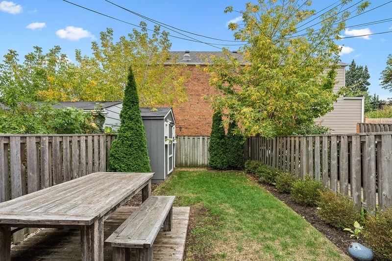 251 Bowood Ave, Toronto, ON M4N 1Y7, Toronto, Ontario, Canada. - Photo 25