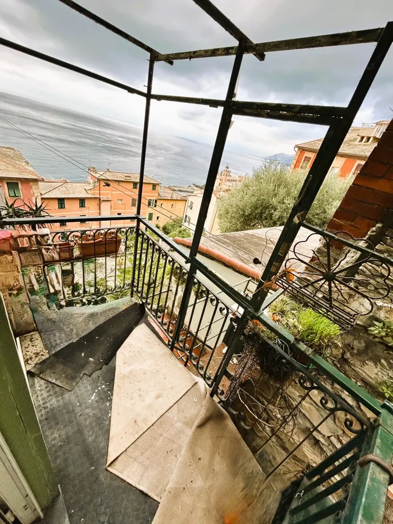 Via Lorenzo Bozzo, Camogli, Liguria, Italy. - Photo 3