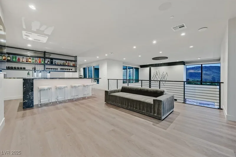 807 Magnum Cliff Court, Henderson, Nevada, United States. - Photo 42