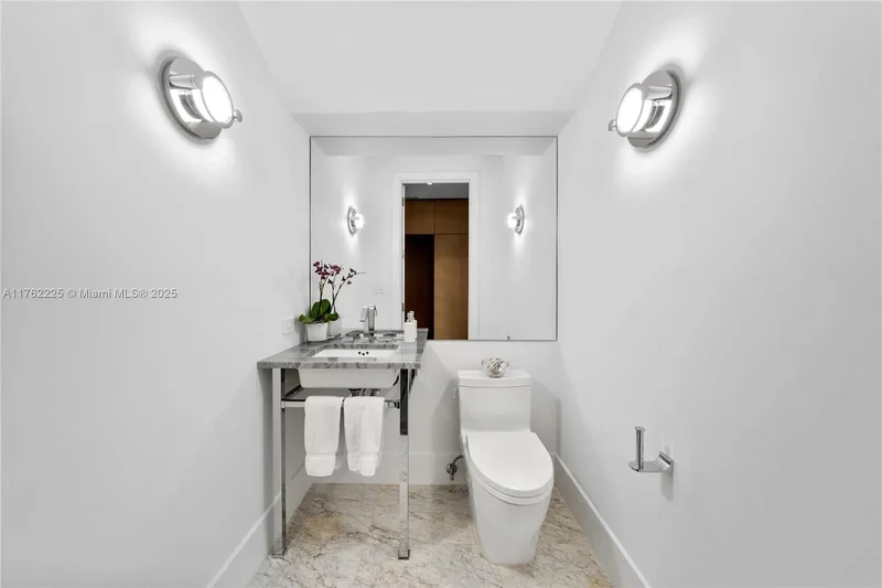180 Cape Florida Dr, Key Biscayne, Florida, United States. - Photo 21