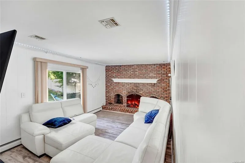 7 Pritchard Crescent, Port Jefferson Station, New York, United States. - Photo 18