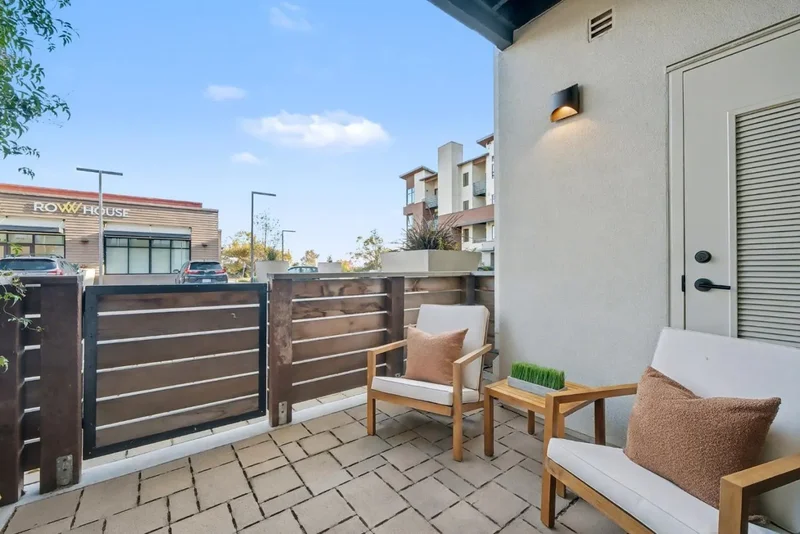 400 El Camino Real, Belmont, California, United States. - Photo 14