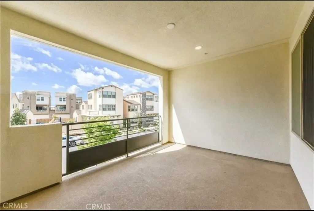 175 Frame, Irvine, California, United States. - Photo 5