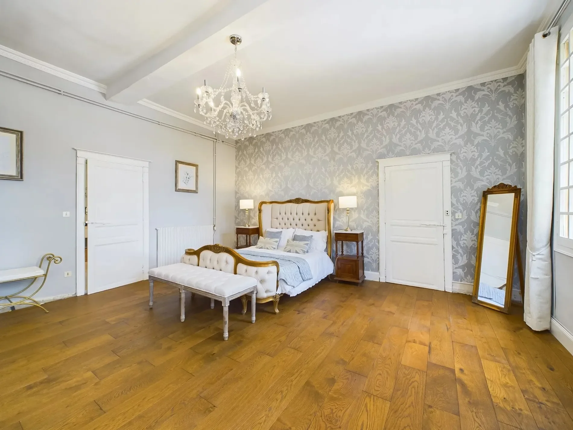 Gallery photo 6