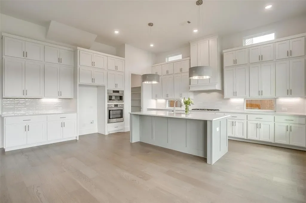 165 Lantern Ridge Drive, Aledo, Texas, United States. - Photo 13