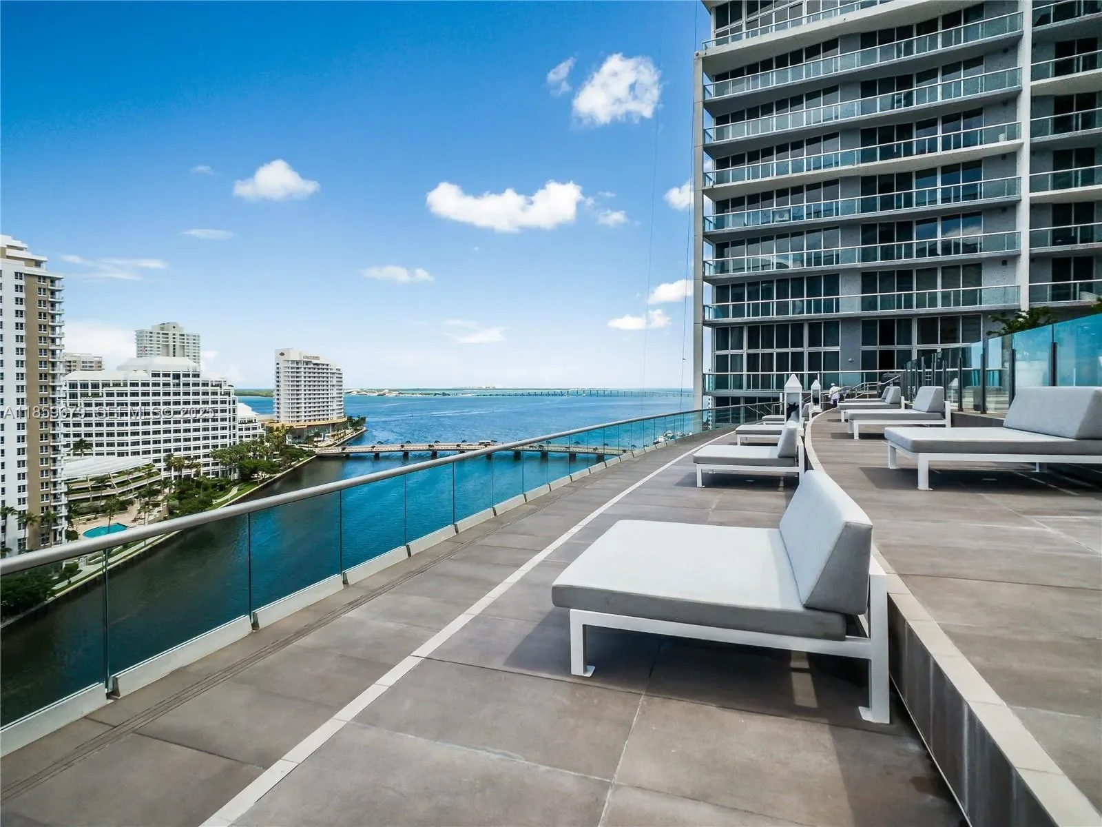 485 Brickell Ave 2210, Miami, Florida, United States. - Photo 25