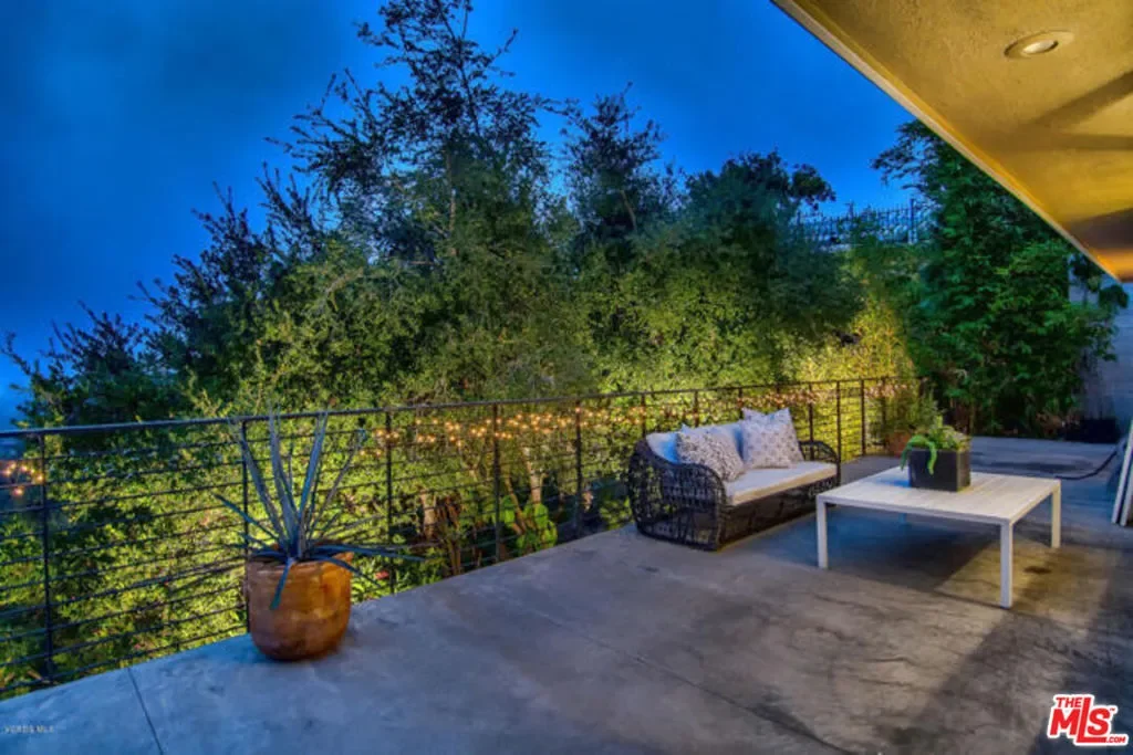 9633 Highridge Drive, Beverly Hills, California, United States. - Photo 11