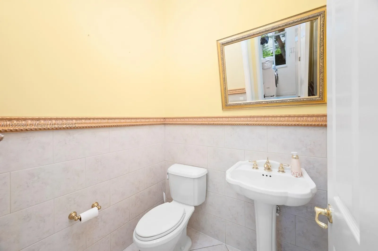 10621 SW 77th Ave, Coral Gables, Florida, United States. - Photo 16
