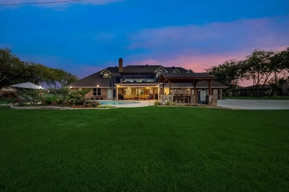 51 Stage Coach Road, Fort Worth, Texas, United States. - Photo 18