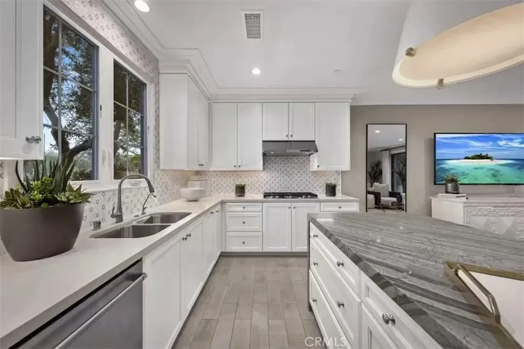 166 Villa Ridge, Irvine, California, United States. - Photo 9