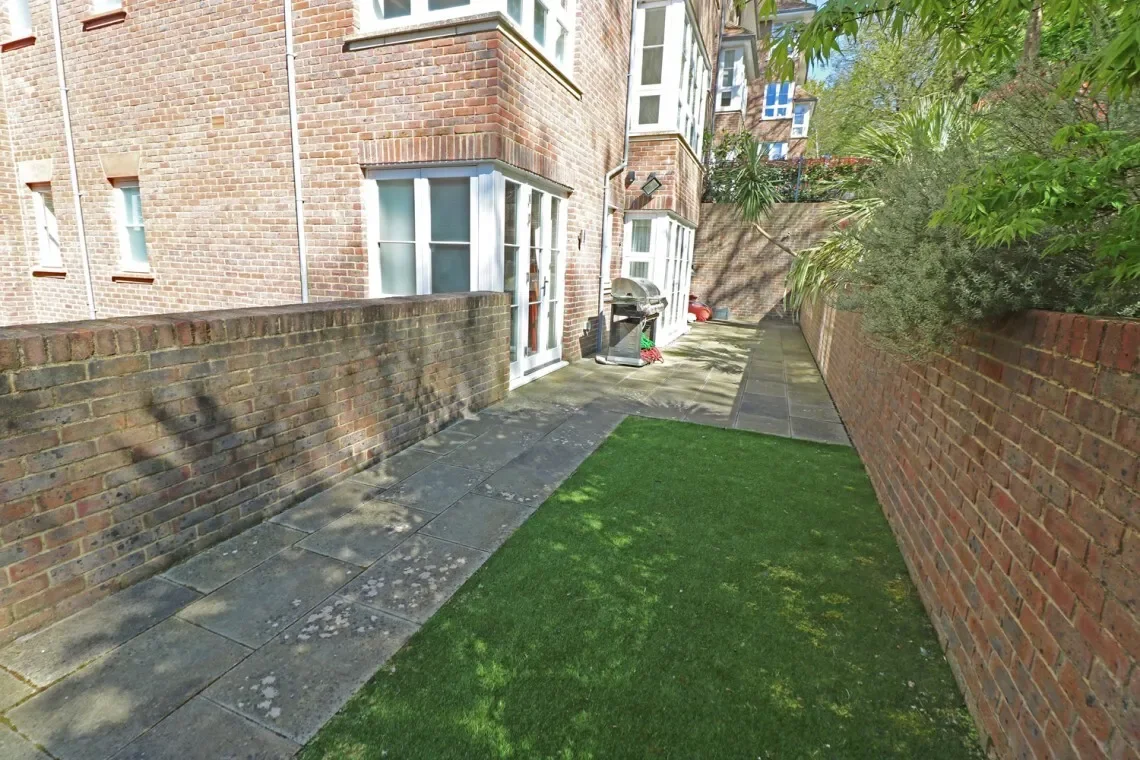 Collingham House, Mill Hill Place Mill Hill NW7, London, England, United Kingdom. - Photo 16
