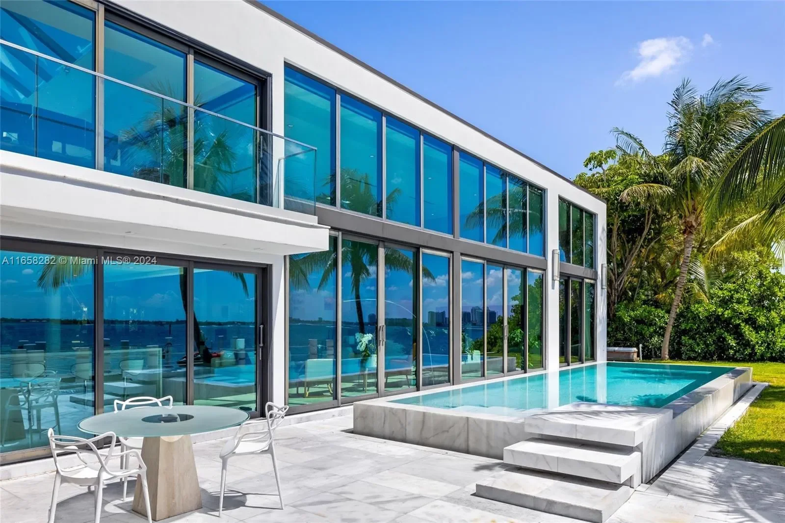 7960 Biscayne Point Cir, Miami Beach, Florida, United States. - Photo 22