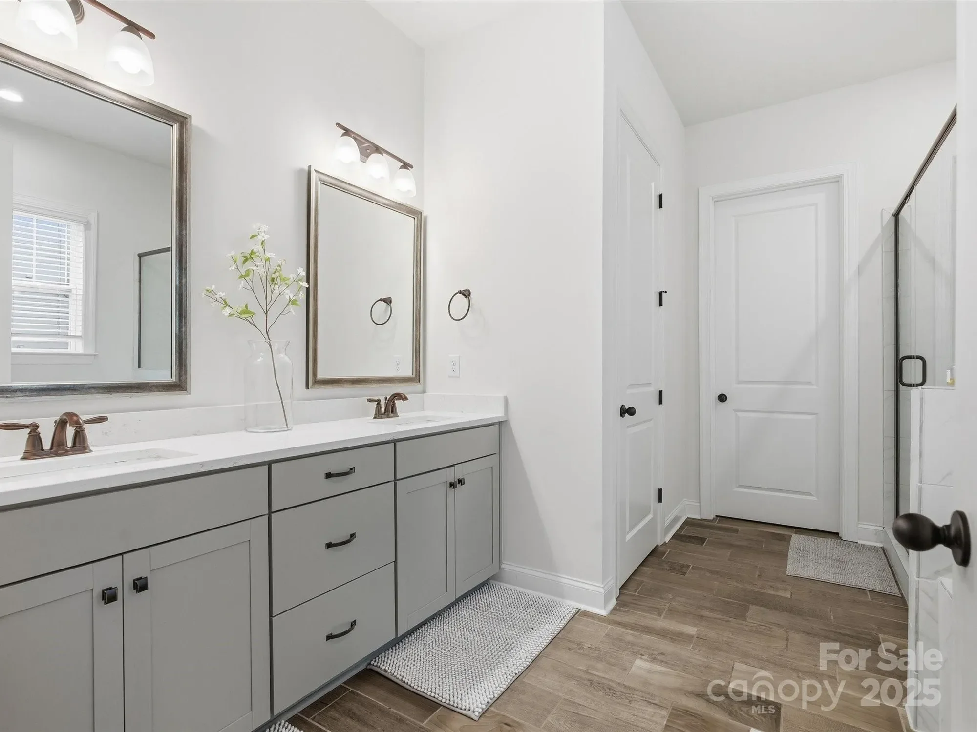 Gallery photo 8