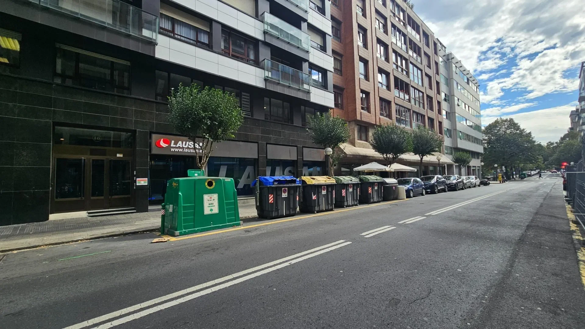 Exterior photo 9