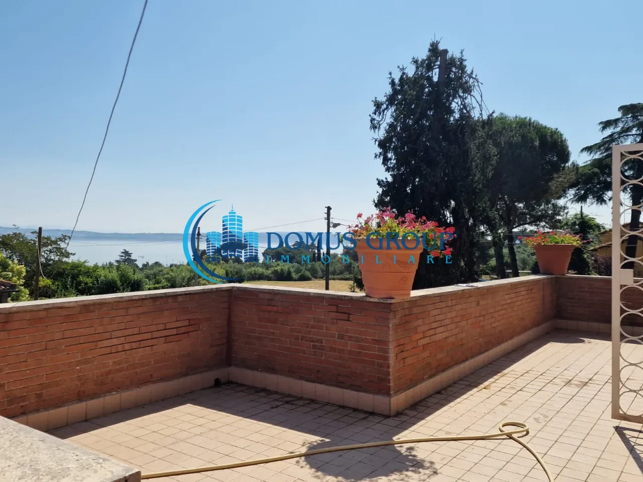 Via del Lago, Bracciano, Lazio, Italy. - Photo 20
