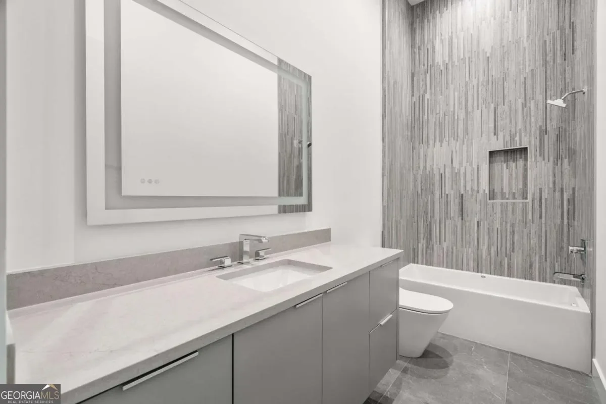 19 Spruell Springs RD NE, Atlanta, Georgia, United States. - Photo 17