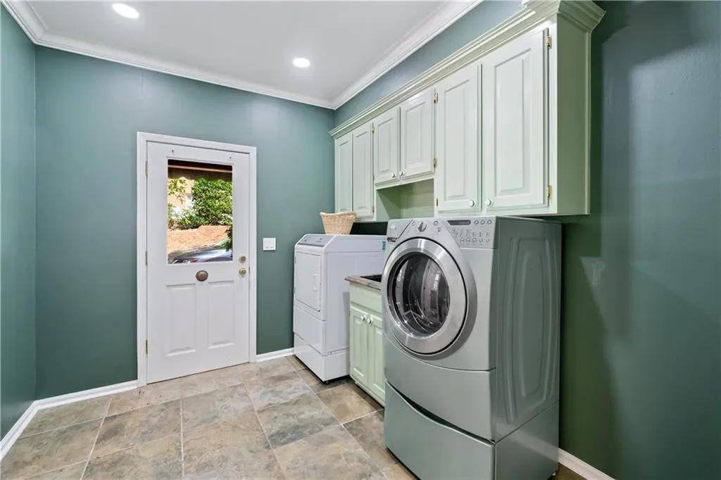 7300 Chattahoochee Bluff Drive, Atlanta, Georgia, United States. - Photo 35
