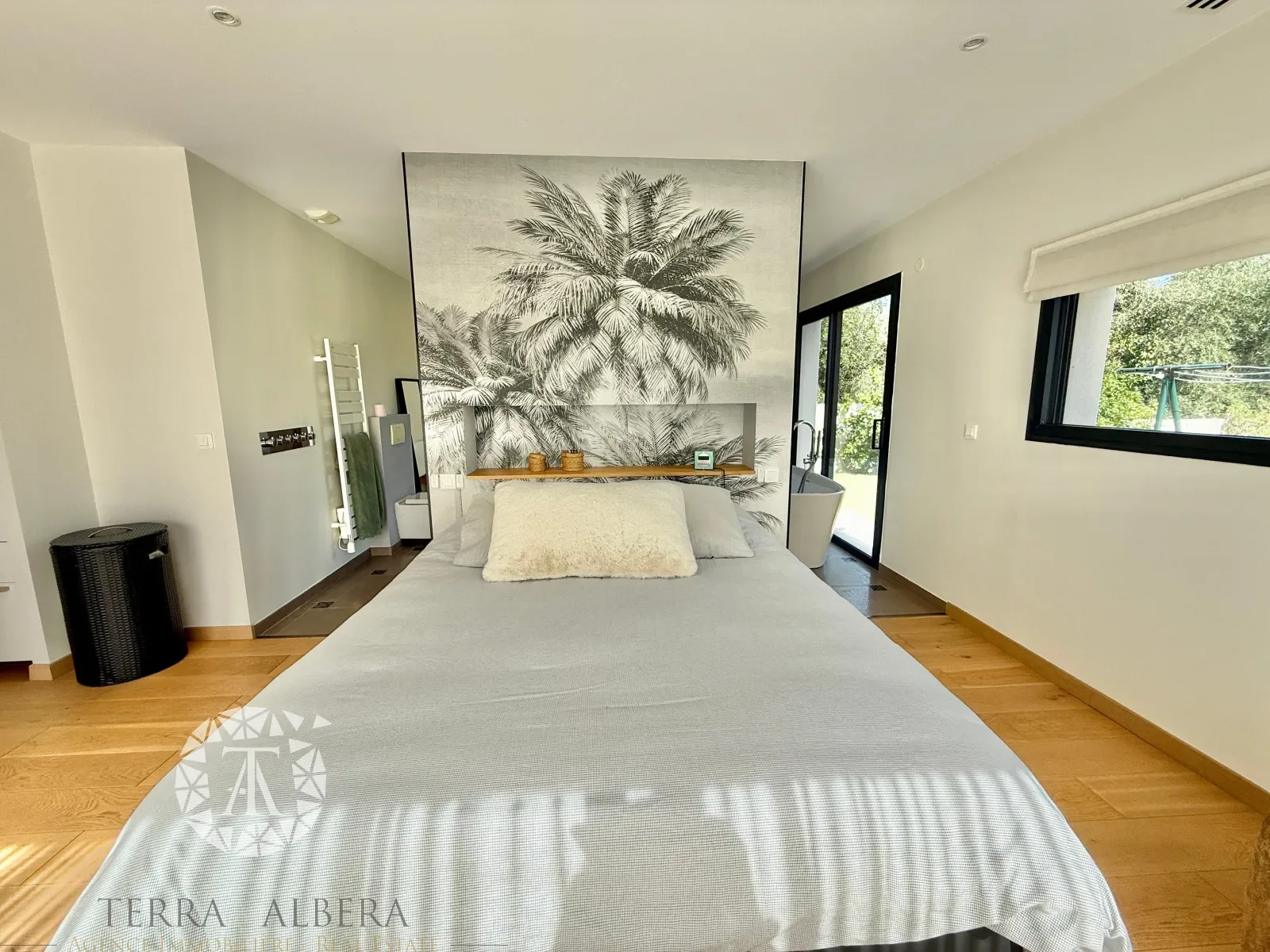 Gallery photo 10