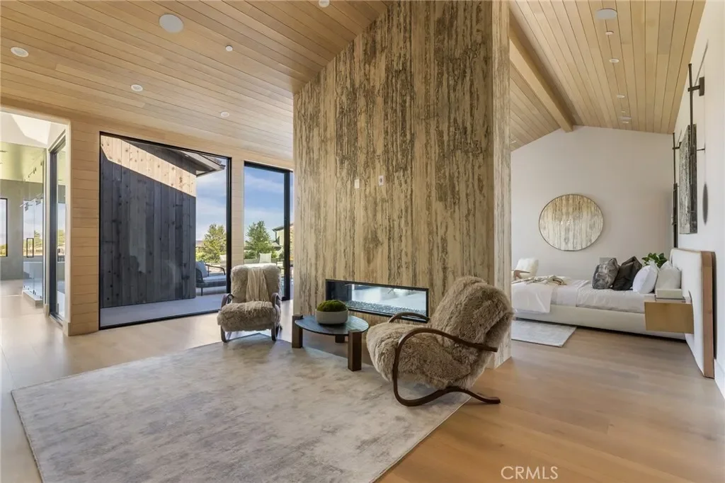 24255 BRIDLE TRAIL Road, Hidden Hills, California, United States. - Photo 35