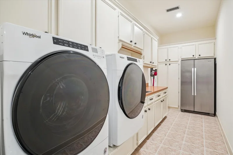 30 Halfmoon Court, The Woodlands, Texas, United States. - Photo 32
