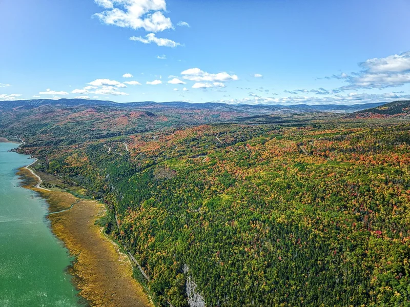 Ch. des Prairies, Petite-Rivière-Saint-François, Quebec, Canada. - Photo 15