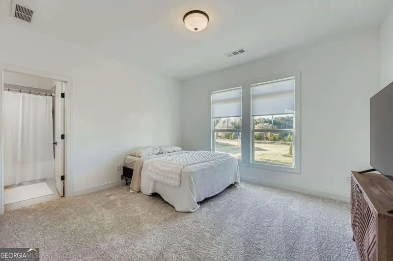 Cumming, Georgia, United States. - Photo 6