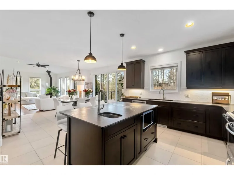 4 GRENFELL Avenue, St. Albert, Alberta, Canada. - Photo 4