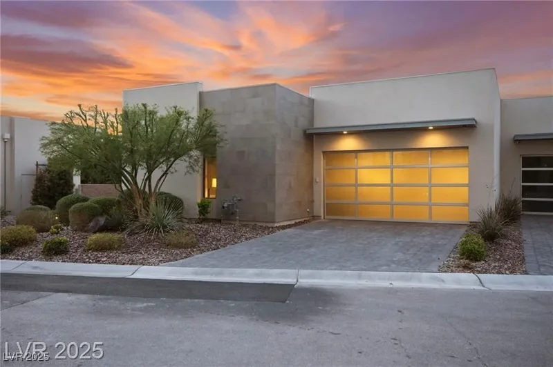 387 Solitude Peak Lane, Henderson, Nevada, United States. - Photo 20