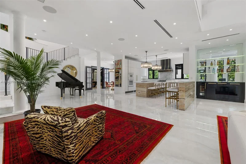 2321 N Bay Rd, Miami Beach, Florida, United States. - Photo 17