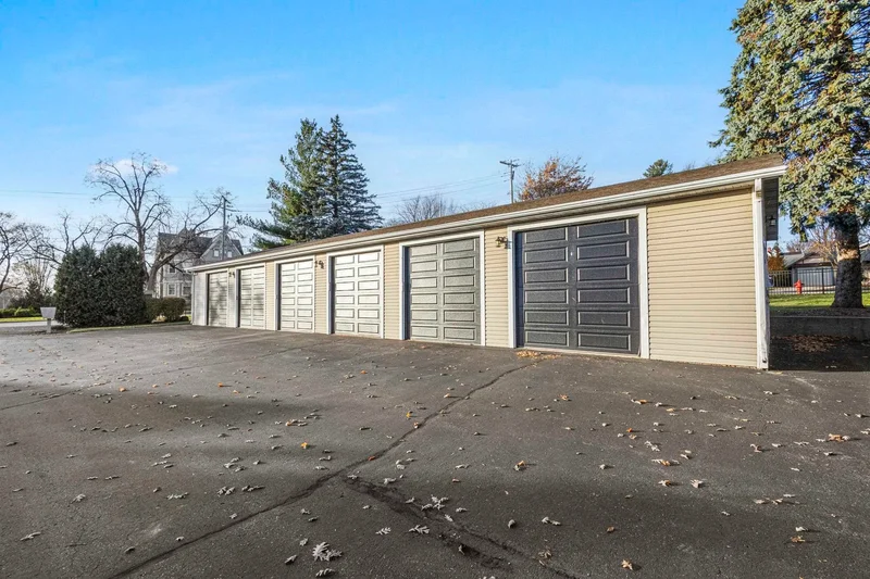490 S Lawson , C1 S6 S1, Green Lake, WI 54941, Green Lake, Wisconsin, United States. - Photo 40