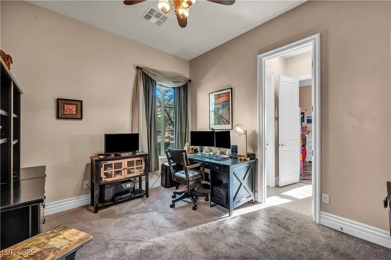 7670 Frittata Avenue, Las Vegas, Nevada, United States. - Photo 18