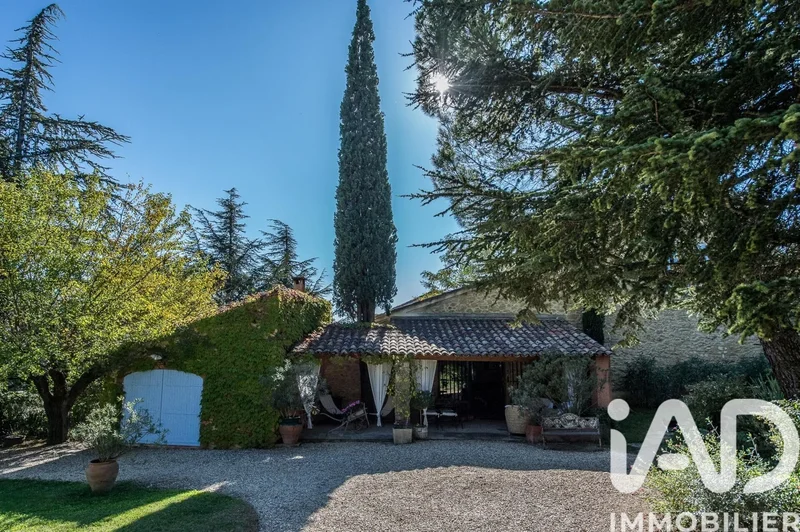 Puyvert, Provence-Alpes-Côte d'Azur, France. - Photo 15
