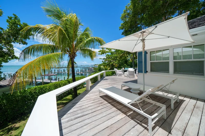 Harbour Island Waterfront Cottages, Triana Shores, Harbour Island, HI, Dunmore Town, Harbour Island, The Bahamas. - Photo 9