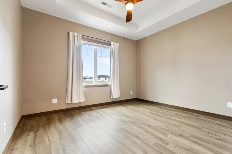 721 Highland St , Harrisburg, SD 57032, Harrisburg, South Dakota, United States. - Photo 19