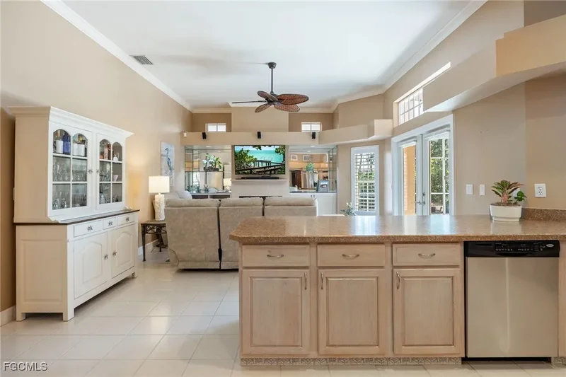 4 Bedrooms Single Family Detached