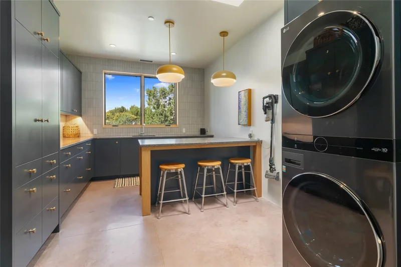 123 E Lupita Road , Santa Fe, NM 87505, Santa Fe, New Mexico, United States. - Photo 57