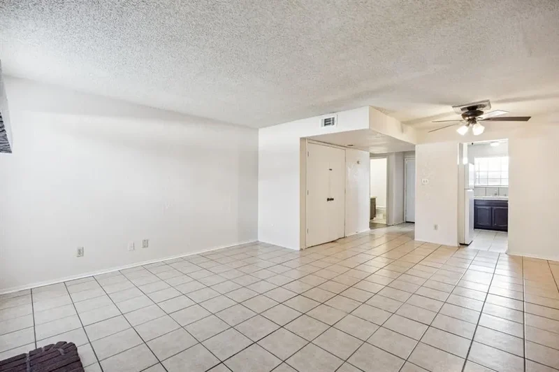 7504 Chapin Road, Fort Worth, Texas, United States. - Photo 28