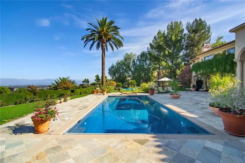 18933 La Montana Place, Los Angeles, California, United States. - Photo 68