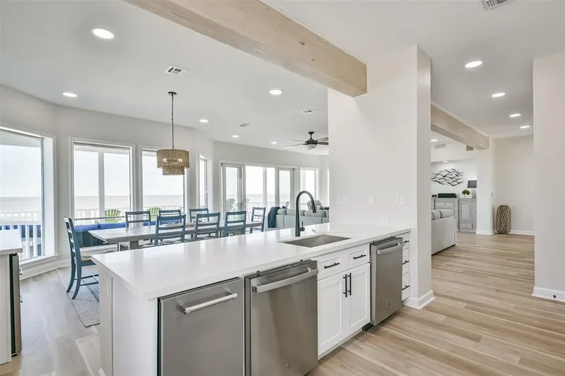 11811 Sunbather Lane, Galveston, Texas, United States. - Photo 14
