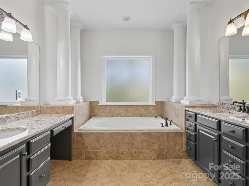 524 River Lake Court, Fort Mill, SC 29708, Fort Mill, South Carolina, United States. - Photo 14