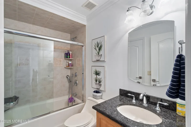 126 Metedeconk Court, Holmdel, NJ 07733, Holmdel, New Jersey, United States. - Photo 22