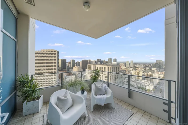 550 Front St 2303, San Diego, California, United States. - Photo 12