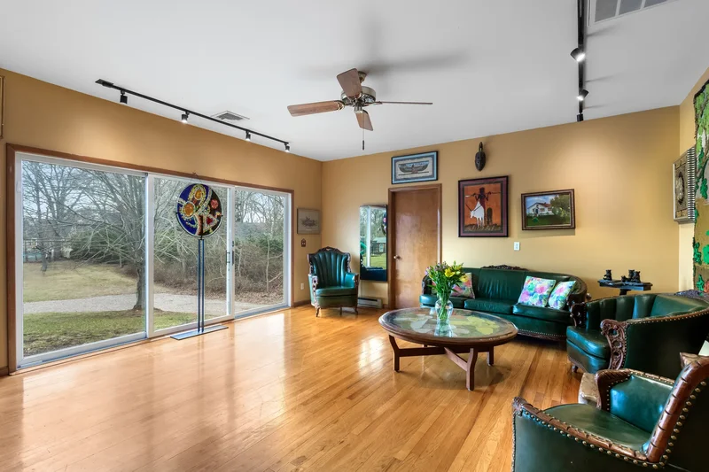 15A/15 & 13 S Menantic Road , Shelter Island Heights, NY 11964, Shelter Island, New York, United States. - Photo 23