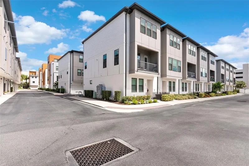 2511 N GRADY AVE 66, Tampa, Florida, United States. - Photo 12