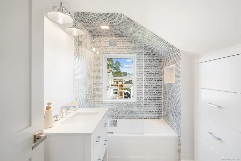 9 Sylvester Court, Norwalk, CT, 06855, USA, Norwalk, Connecticut, United States. - Photo 33