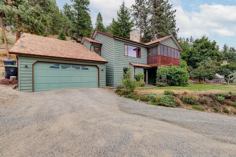 Private Carrs Landing Property