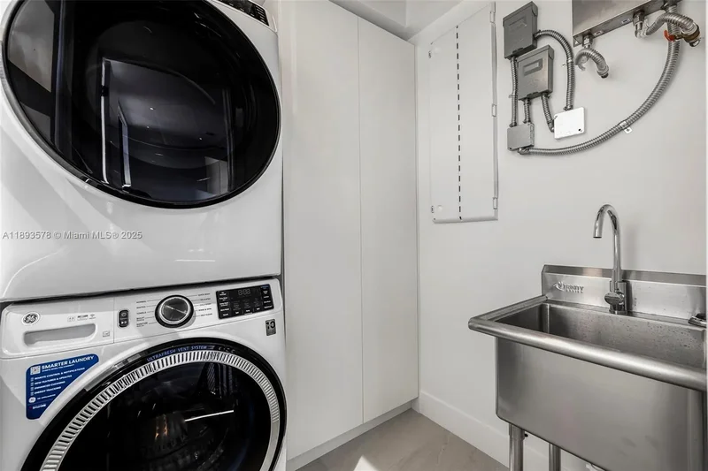 3300 SW 27th Ter 3300, Miami, Florida, United States. - Photo 59