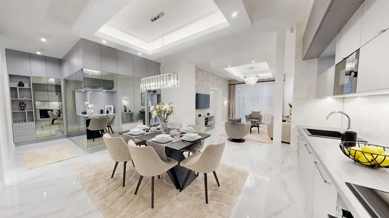 Renovated 100 sqm Luxury Apartment with 2 Balconies in District V, Downtown, Budapest