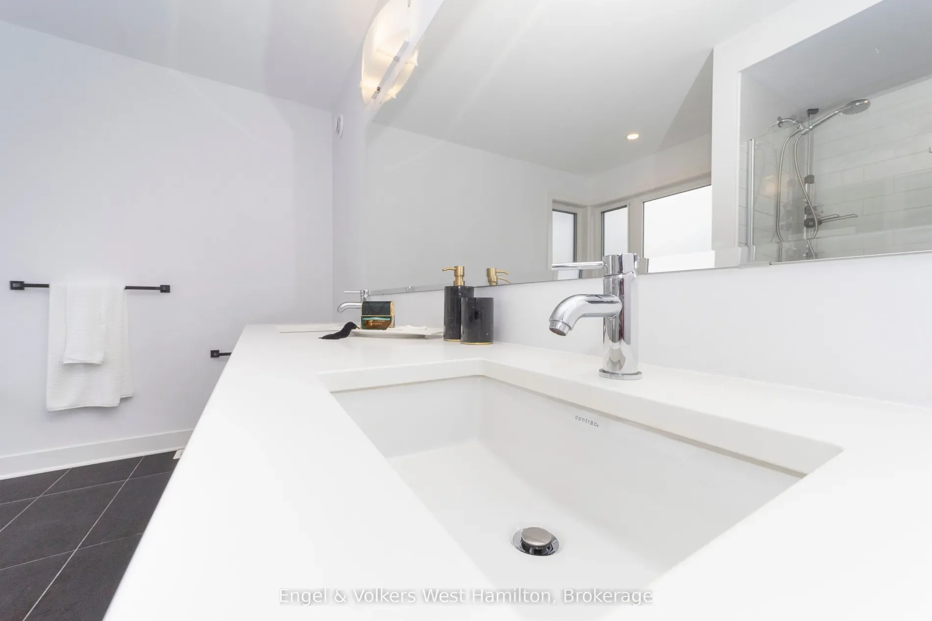 374 Big Dipper Street, Ottawa, Ontario, Canada. - Photo 1